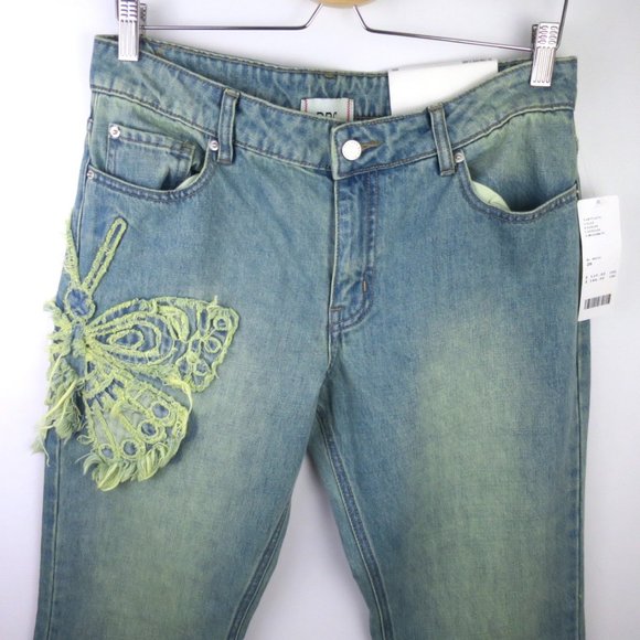 BDG Low Rise Flare Jean With Butterfly Appliqué Size 28 - Picture 6 of 11